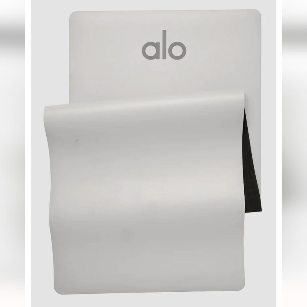 Warrior Mat , Alo yoga